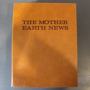 Binder of The Mother Earth News Magazines- Volumes 31- 37 (4 of 13)